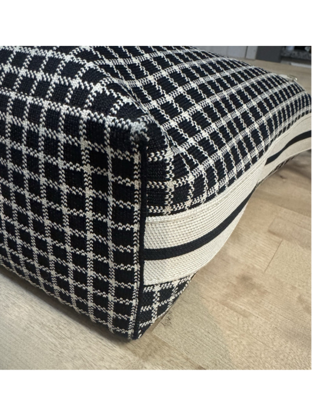 Rothy's womens Mini Bucket Zippered Tote Bag Black And White Checkered - Picture 9 of 14